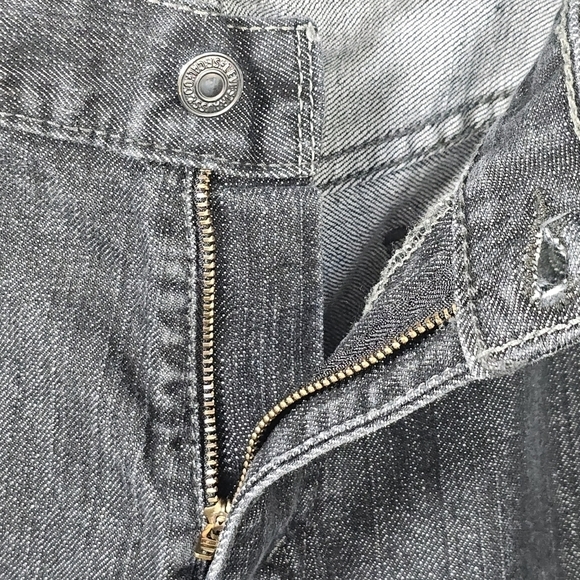 Levi's 514 33X25  Straight Leg Raw Hem Black Distressed Jeans EUC - Picture 9 of 12